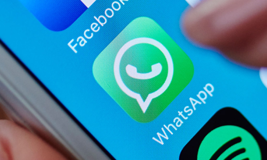 Whatsapp adds a Shopping Button